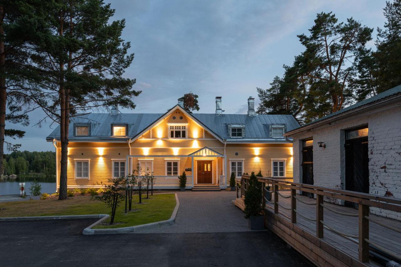 Ilola Hotel